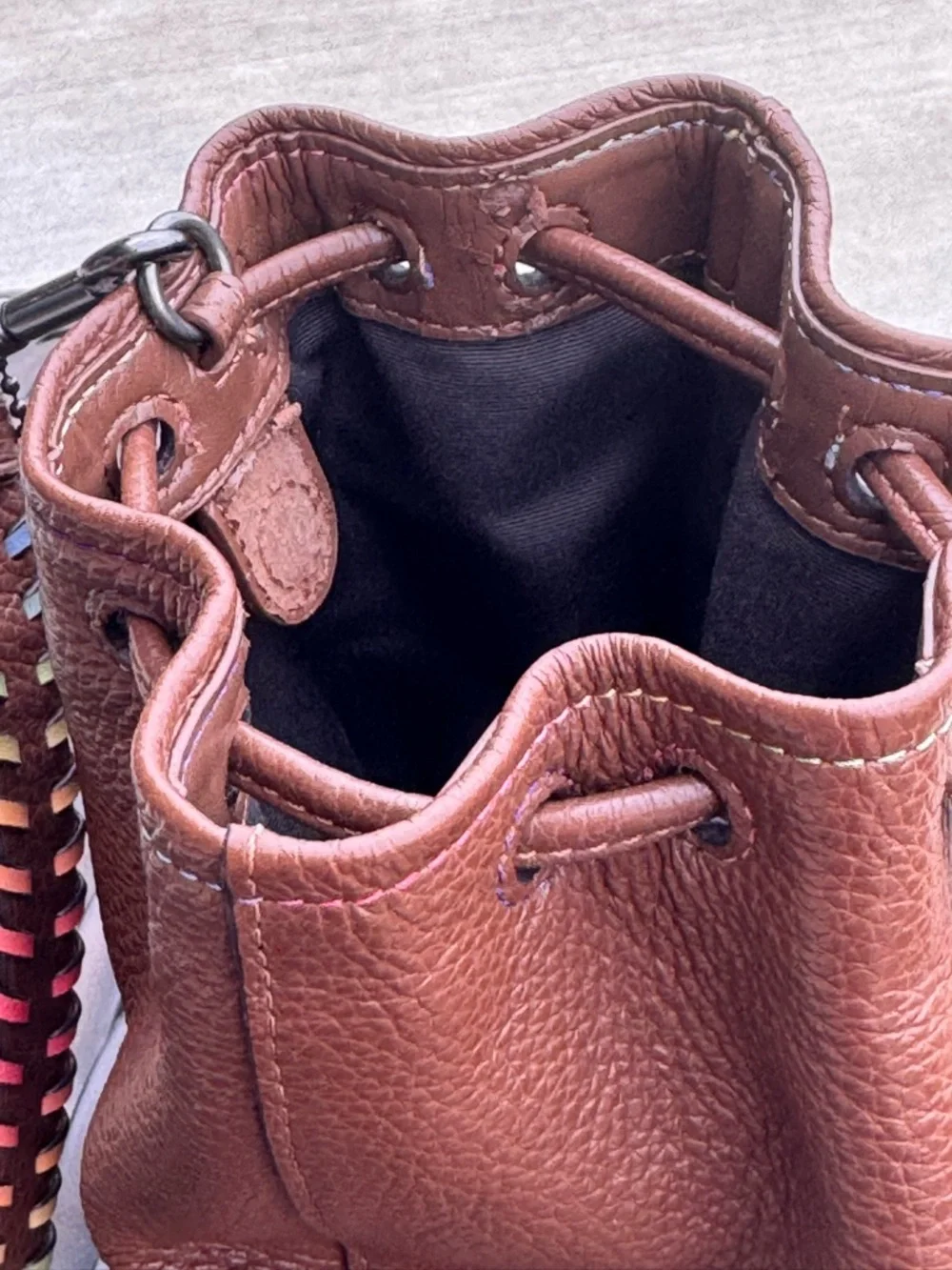 Coach Pebbled Leather Drawstring Bucket Bag Tea Rose petal wristlet pouch bag - Picture 4 of 10